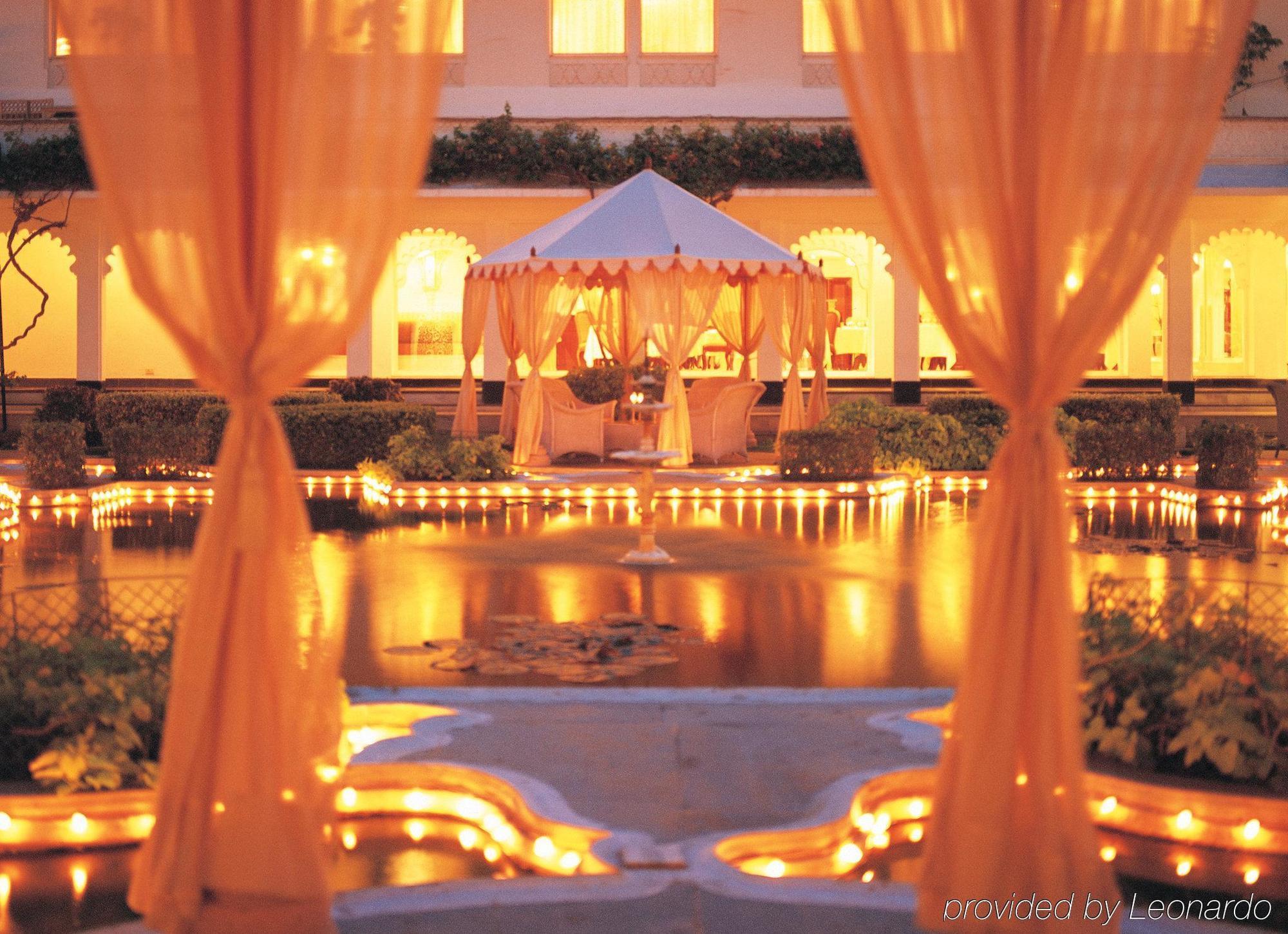 Taj Lake Palace Удайпур Зручності фото