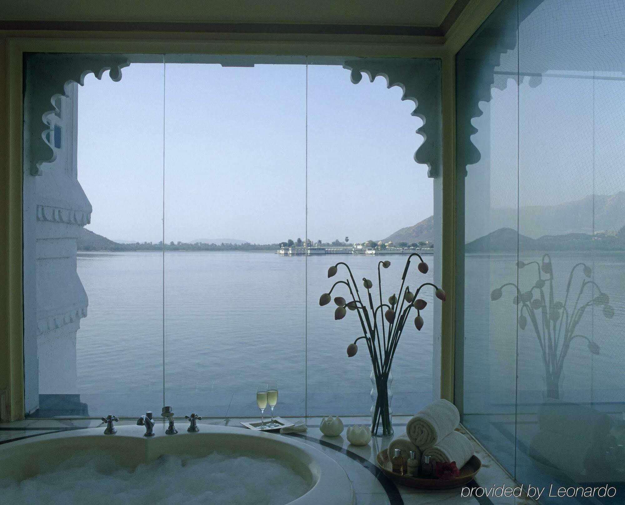 Taj Lake Palace Удайпур Екстер'єр фото